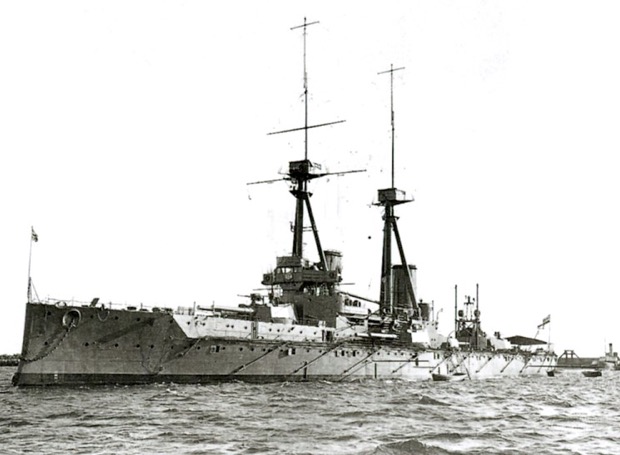 HMS_Bellerophon_1909